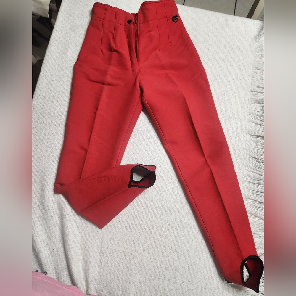 Vintage Obermeyer Ski Red High-Waisted Pants with Stirrup Detail Size 6R